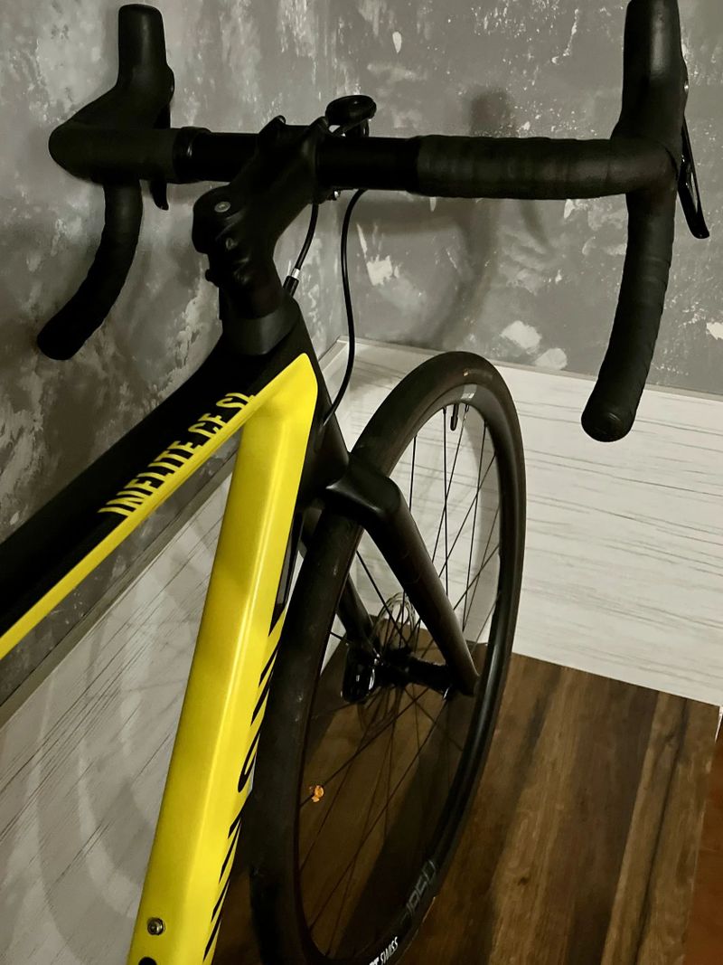 Gravel Canyon vel.54cm Sram rival 1x 11
