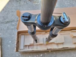 SR Suntour XCM30, 29"