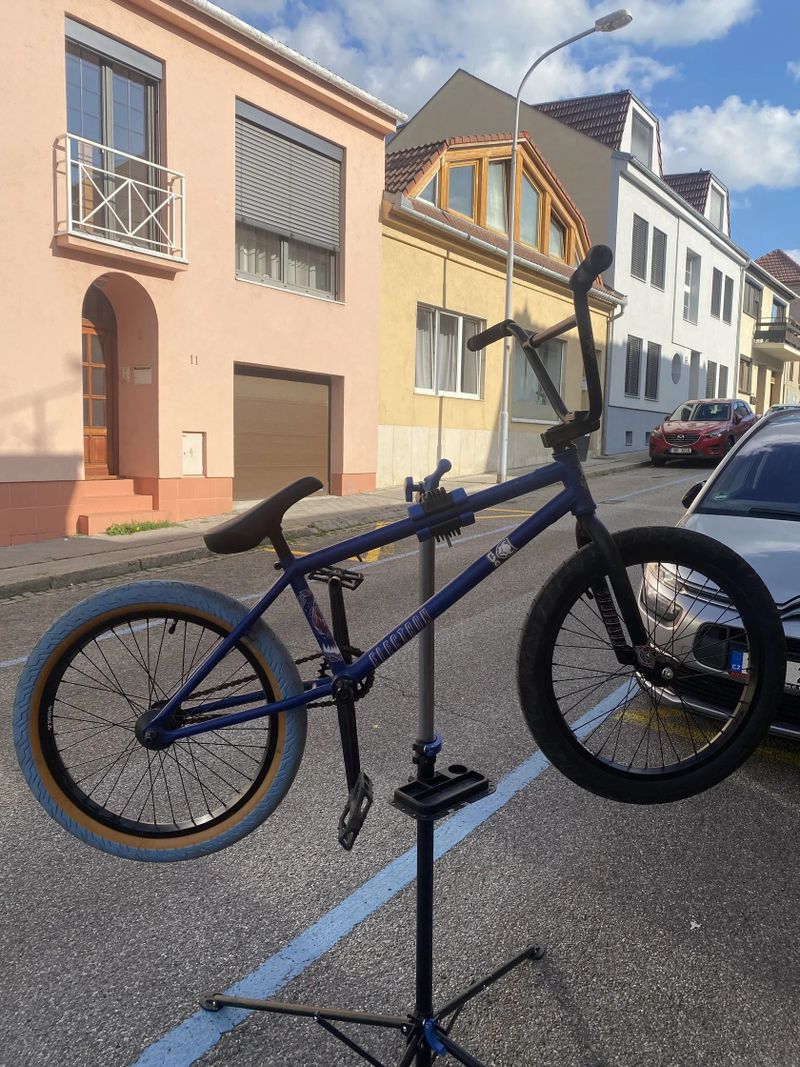 Flybikes electron