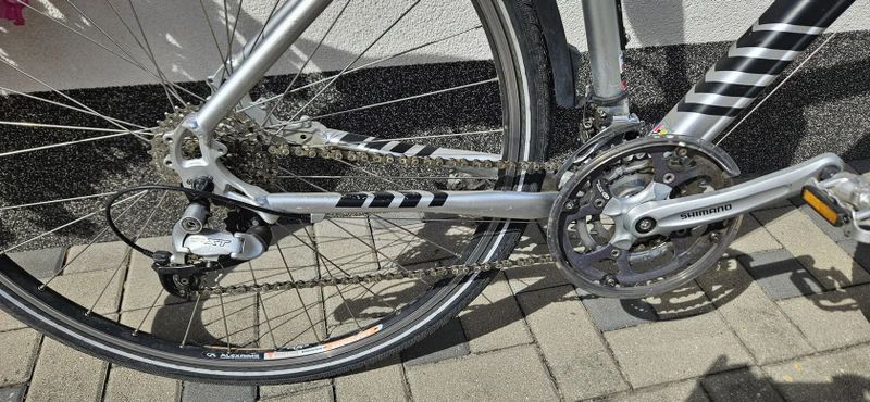 Merida Crossway racelite 6061