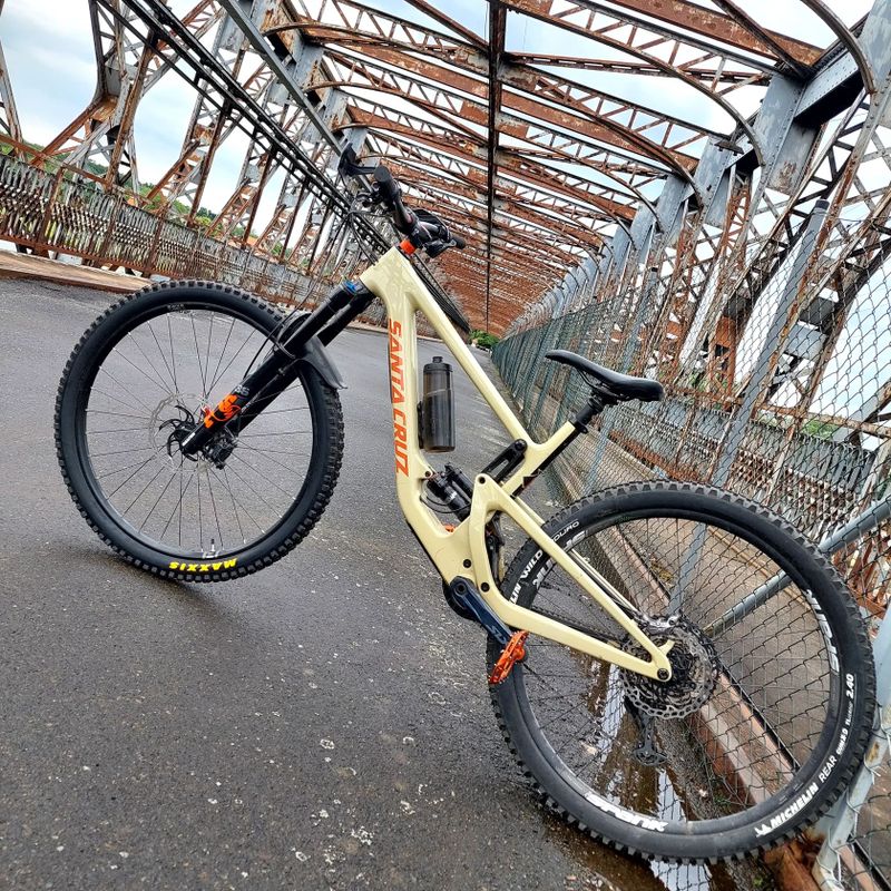 Santa Cruz Hightower CC (L)