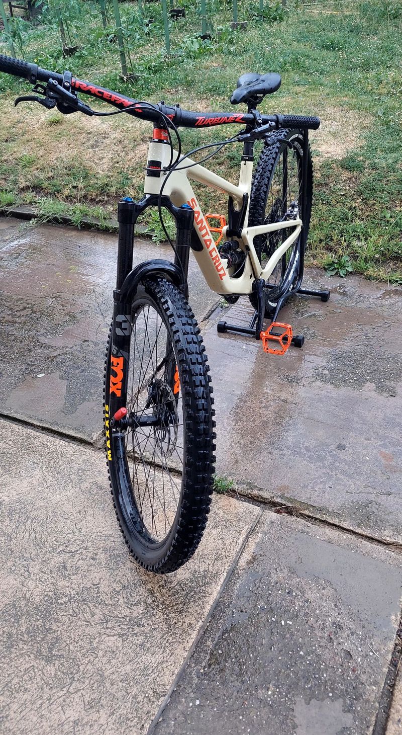 Santa Cruz Hightower CC (L)