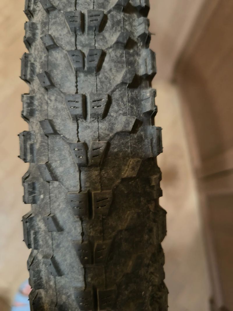 Prodám boost kola bontrager 