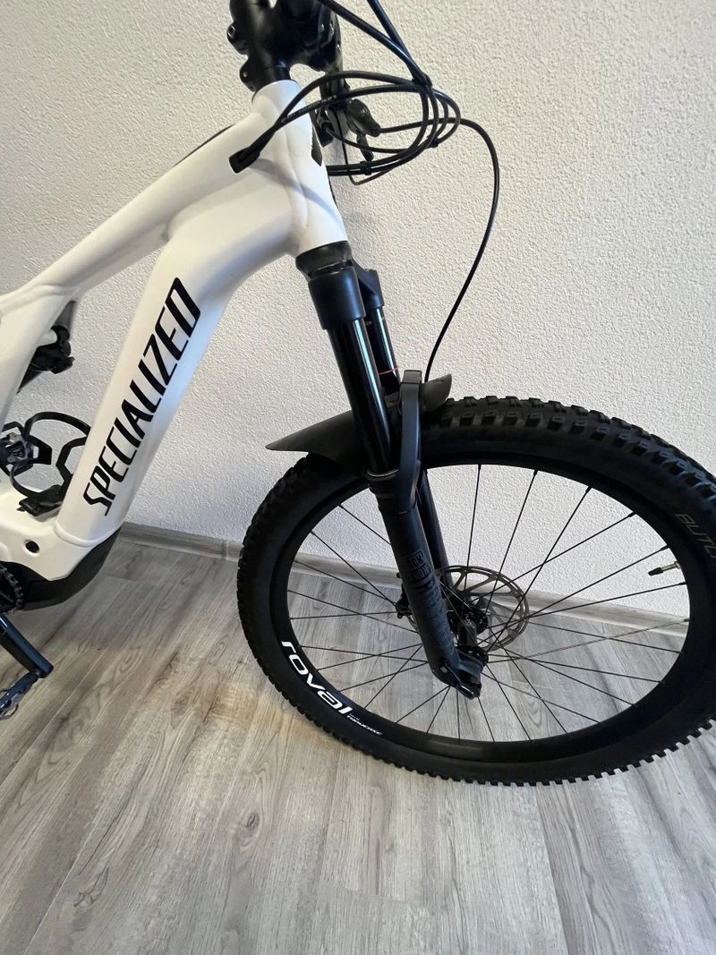 Specialized Turbo Levo 