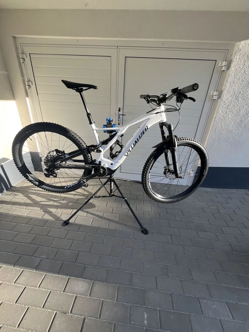 Specialized Turbo Levo 