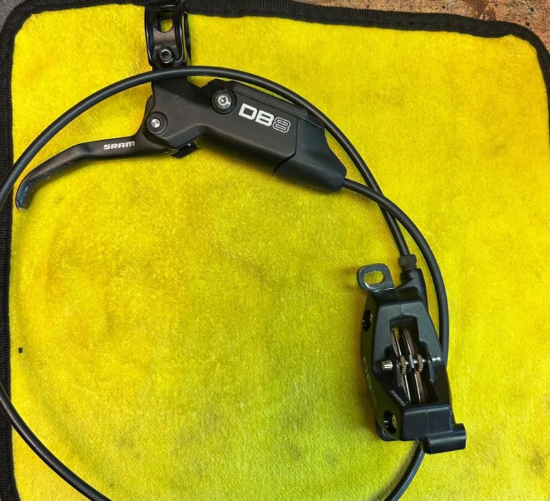 Sram DB8