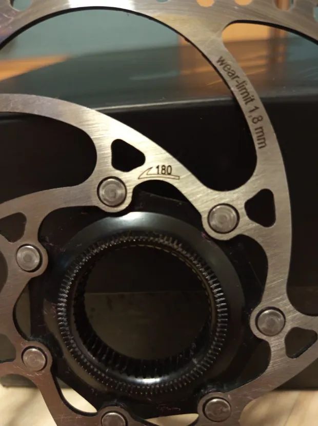 Prodám brzdové kotouče Magura MDR-C (Centerlock)