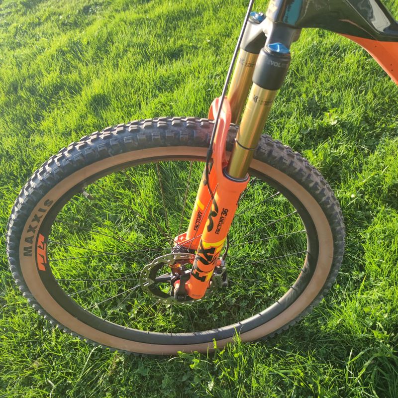 Celoodpužené kolo KTM Sonic Prowler