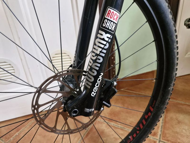 Ghost Lector 3.9 (2020) + SPD Shimano nášlapy