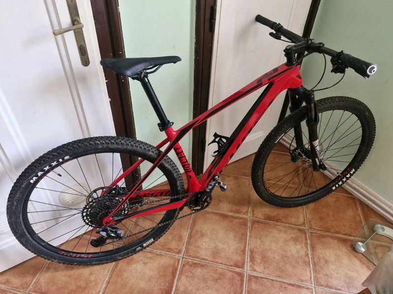Ghost Lector 3.9 (2020) + SPD Shimano nášlapy
