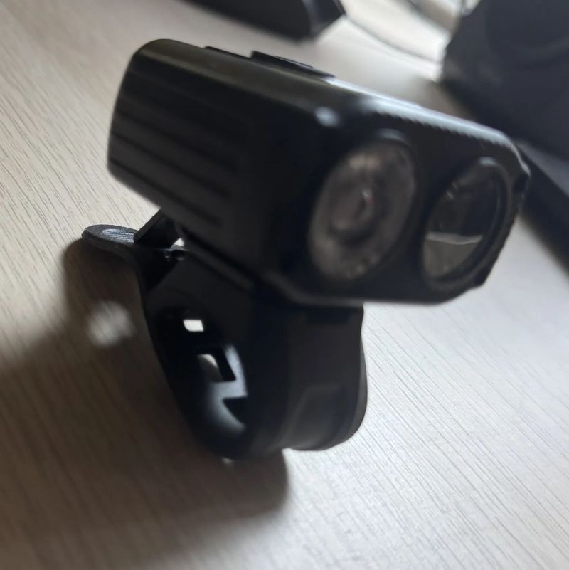 Silne led svetlo na riditka