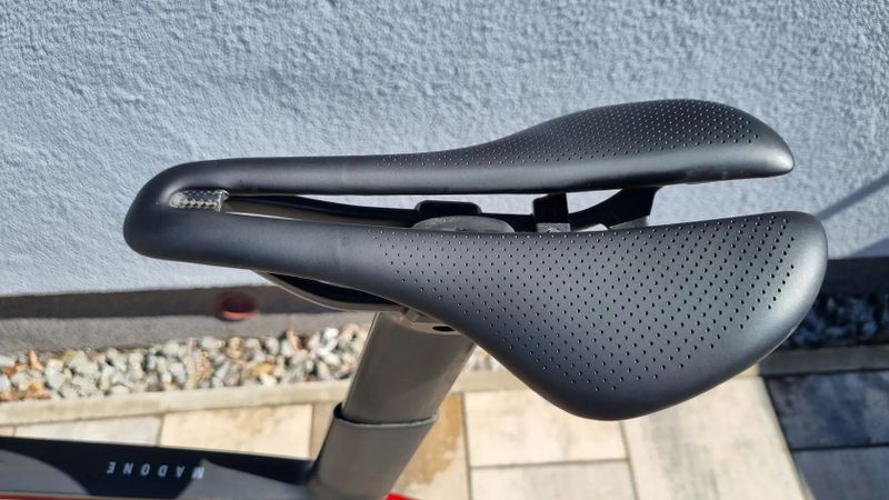 Trek Madone SLR 7 Gen 7, vel. 62cm