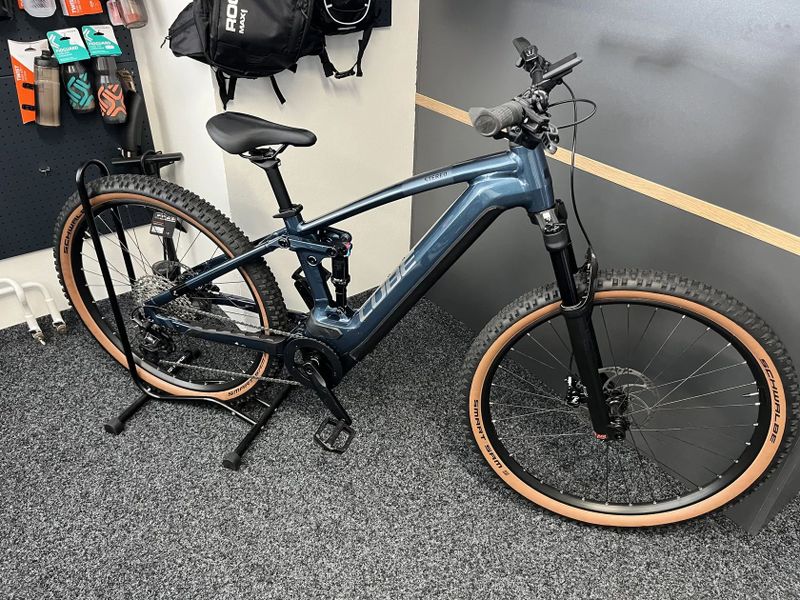 CUBE Stereo Hybrid 120 RACE 750 vel.M 2023 55KM FOX,XT