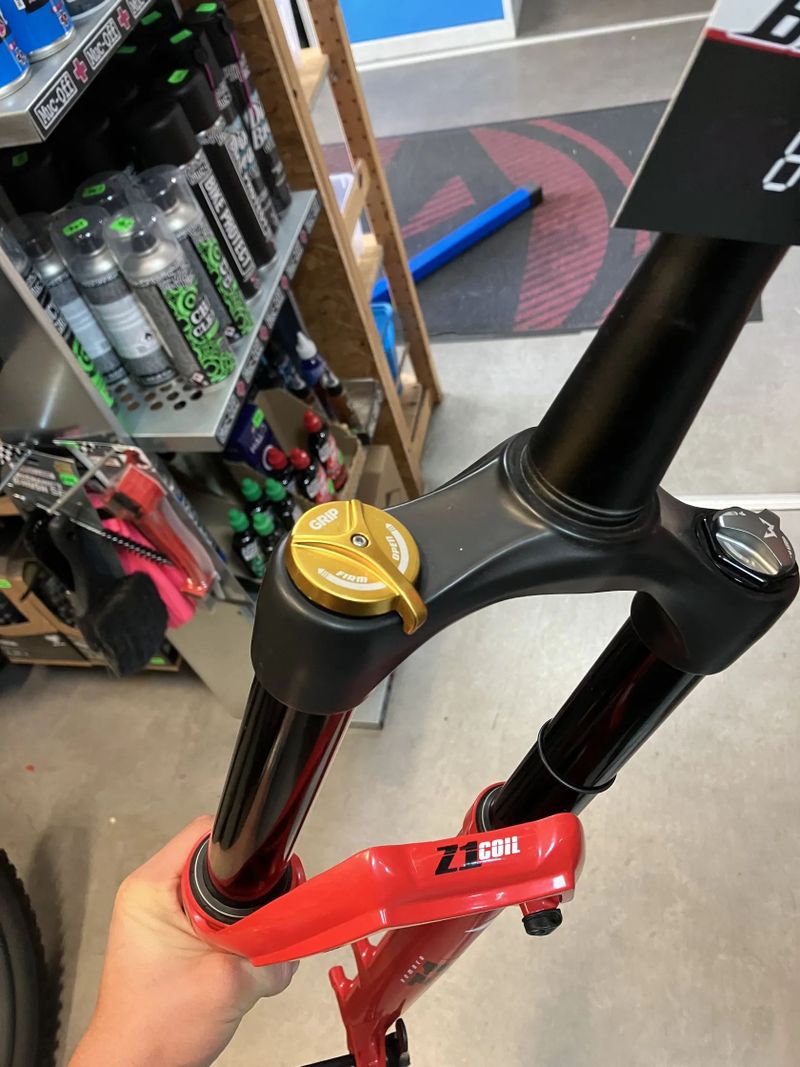 Marzocchi bomber 
