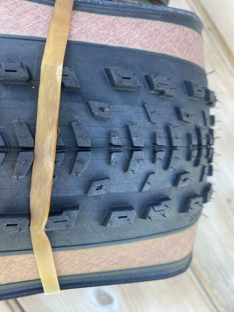 Bontrager Sainte-Anne RSL XR 29x2.4 (2ks) 