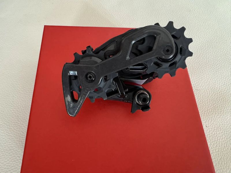 TOP přehazovačka Sram Red D1 eTap AXS max. 36T