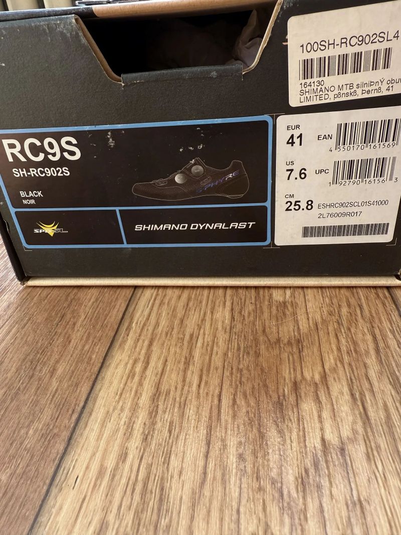 Shimano SH-RC902 silniční tretry černá