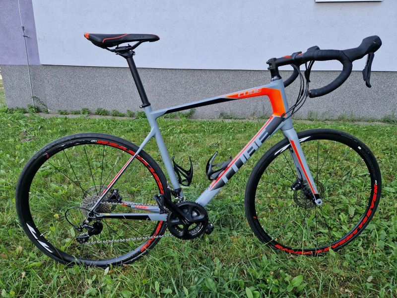 Cube Attain GTC Pro Disc, karbon, vel. 60