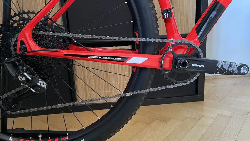 Bianchi Nitron 9.4 / vel.L / Sram Eagle 1x12 / zánovní stav