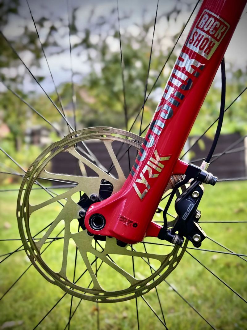 Rocky Mountain Instinct BC Carbon - velmi dobrý stav