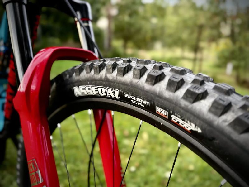 Rocky Mountain Instinct BC Carbon - velmi dobrý stav
