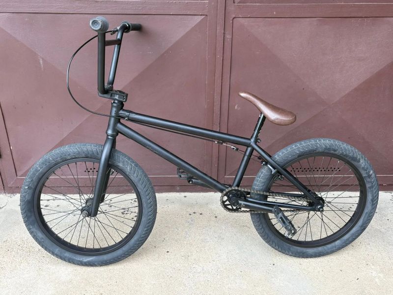 Flybikes Neutron 20,75 LHD