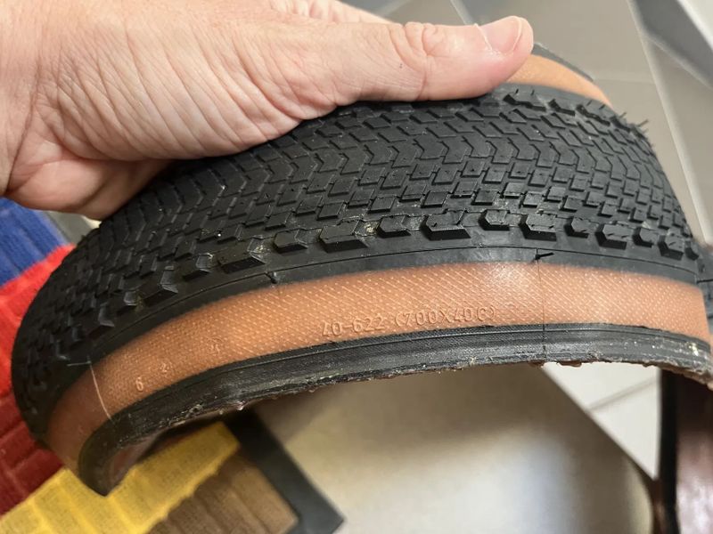 Gravelový pláště Pirelli Cinturato GRAVEL H 700x40