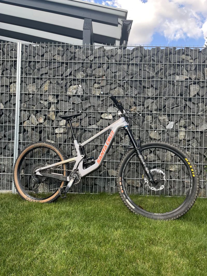 Santa Cruz Nomad 6 MX (M)
