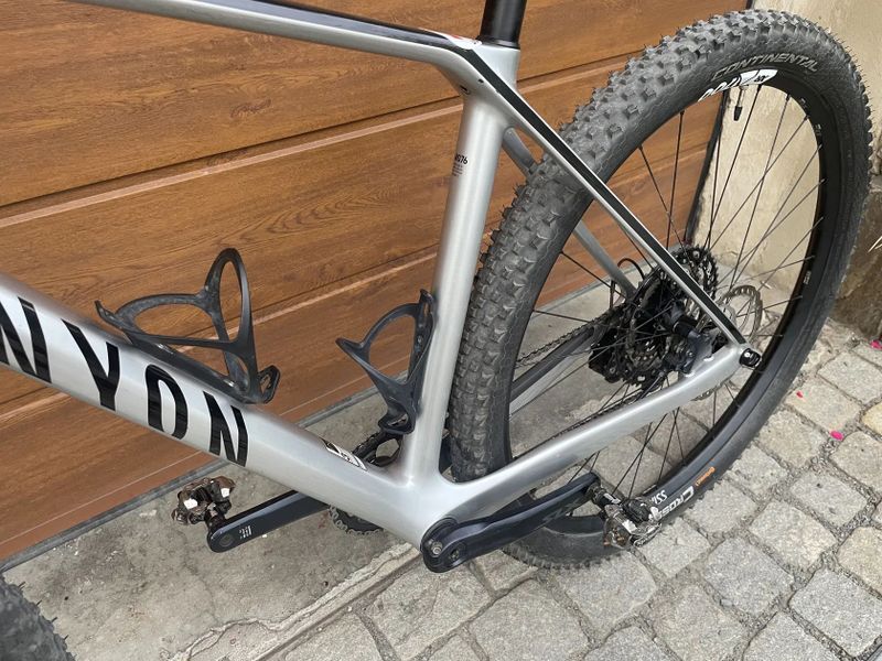 Canyon Exceed CF 6