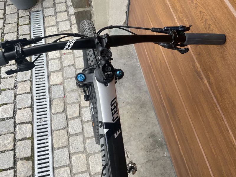 Canyon Exceed CF 6