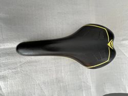 Sedlo Merida Sport