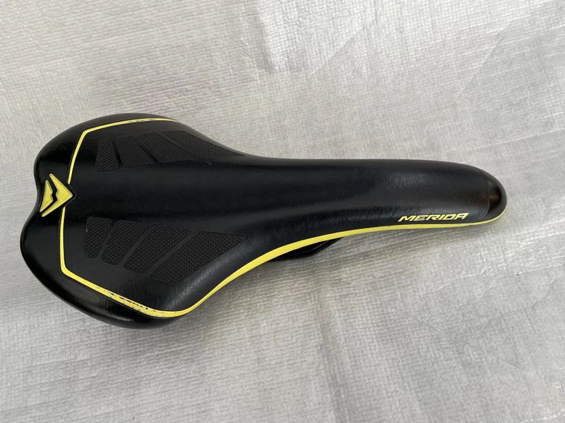 Sedlo Merida Sport