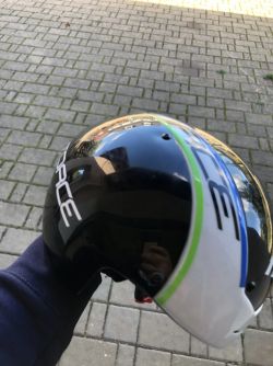 TT helma Force