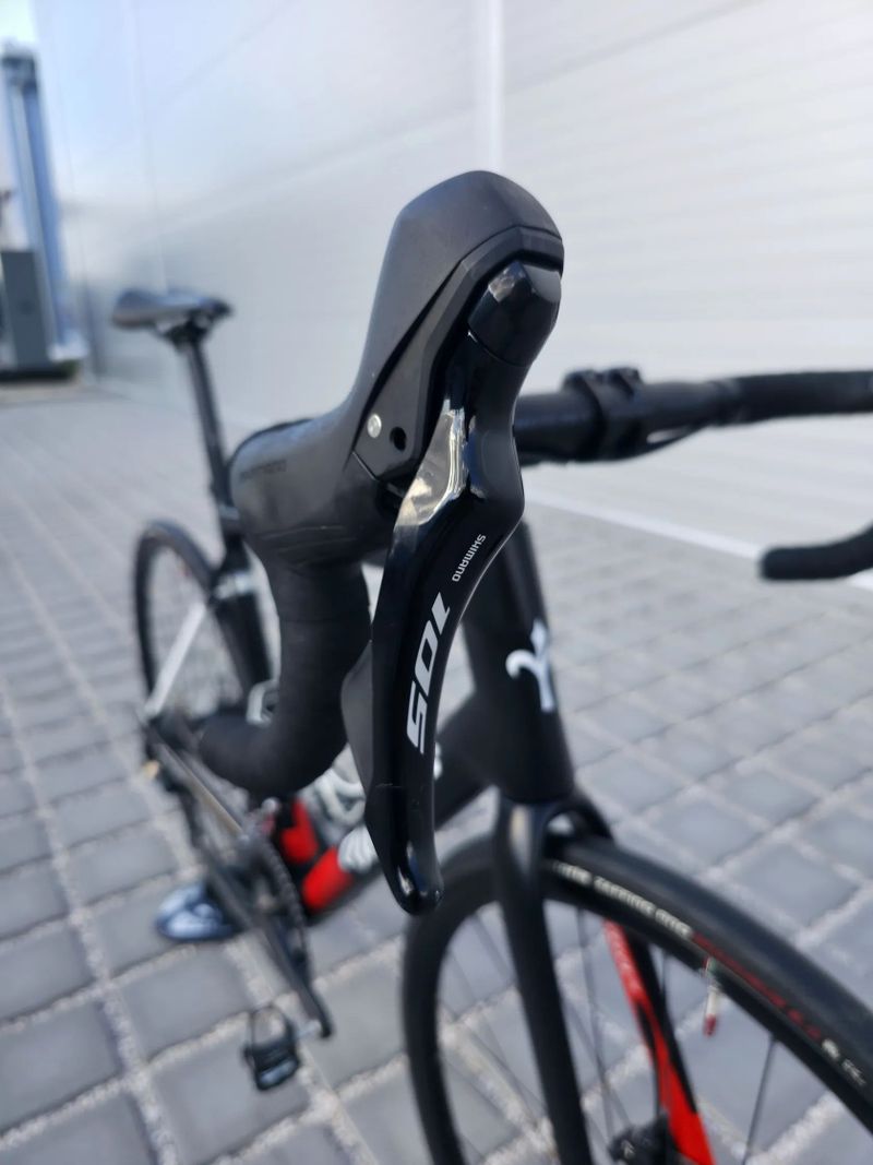 Silniční kolo Wilier Garda Carbon Disc 105 2025