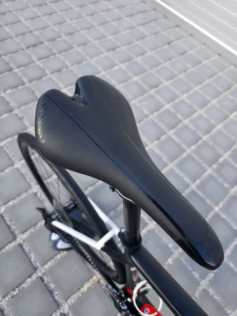 Silniční kolo Wilier Garda Carbon Disc 105 2025