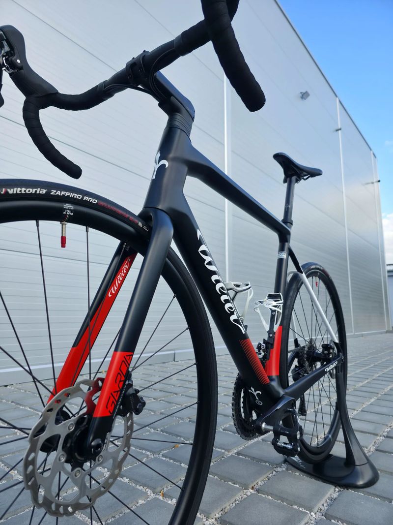 Silniční kolo Wilier Garda Carbon Disc 105 2025