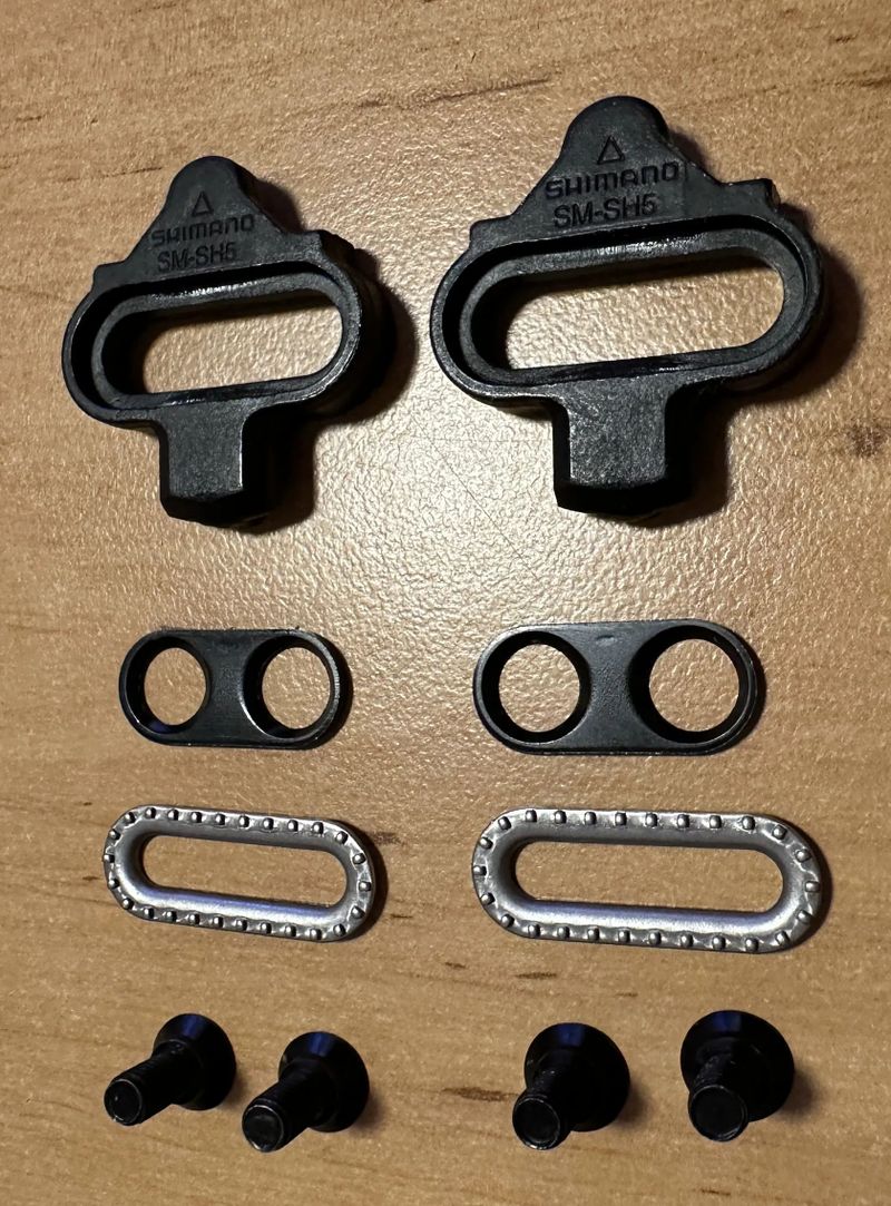 Kufry Shimano SM-SH5, nové