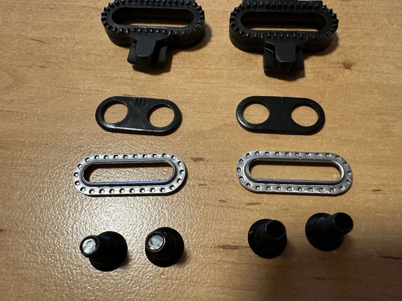Kufry Shimano SM-SH5, nové