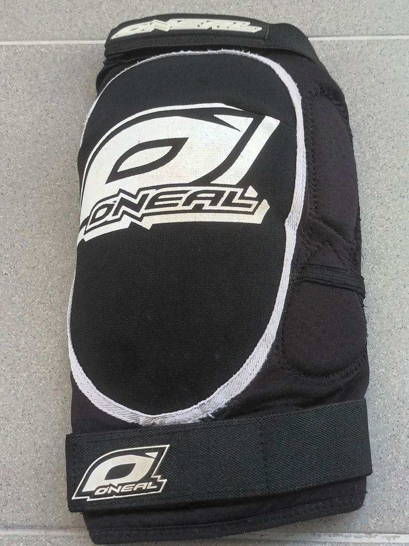ONeal Dirt Knee Guard