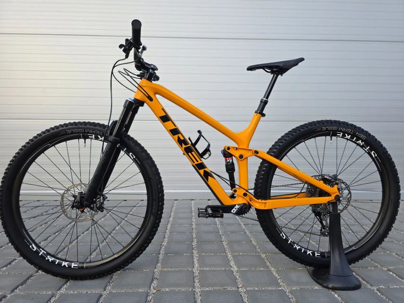 Horské kolo Trek Fuel EX 9.8SL Project One 29″