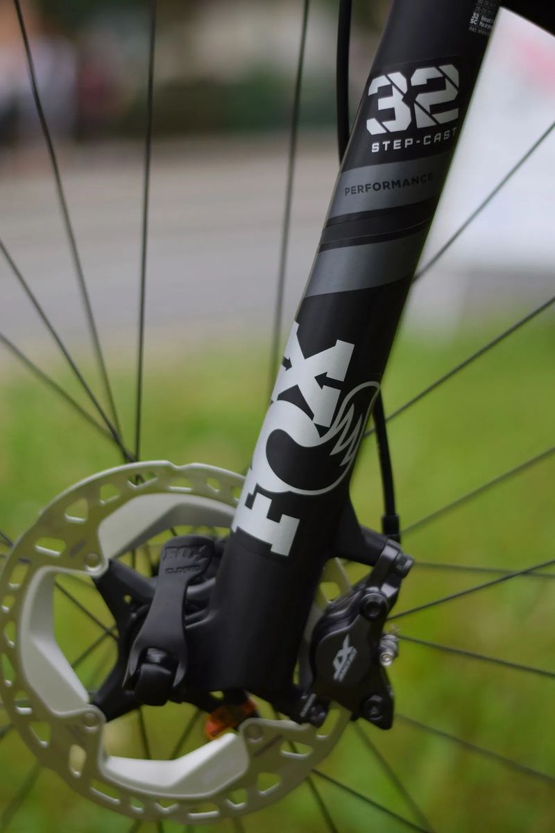NOVÝ softail Lee Cougan RAMPAGE INNOVA – M - Full XT - Leo Paez Edition