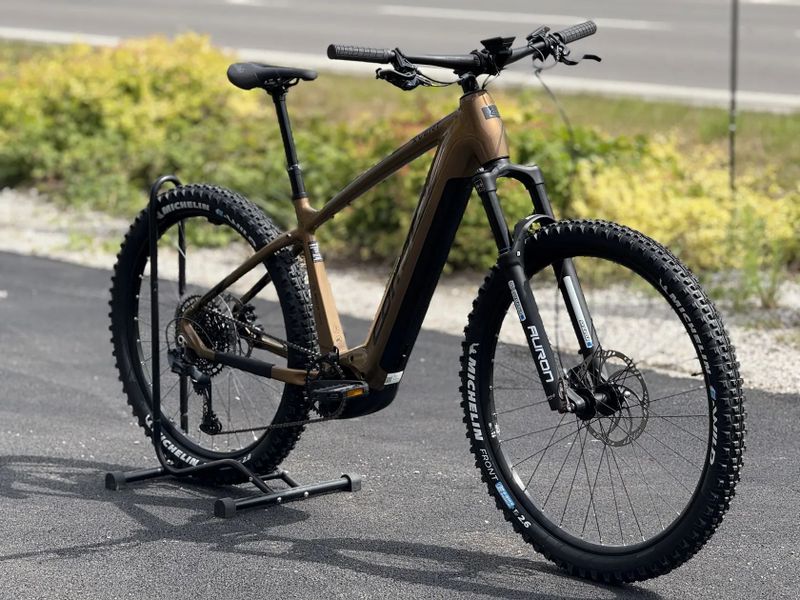 Nový elektrobicykel Corratec E-Power X-Vert FACTORY