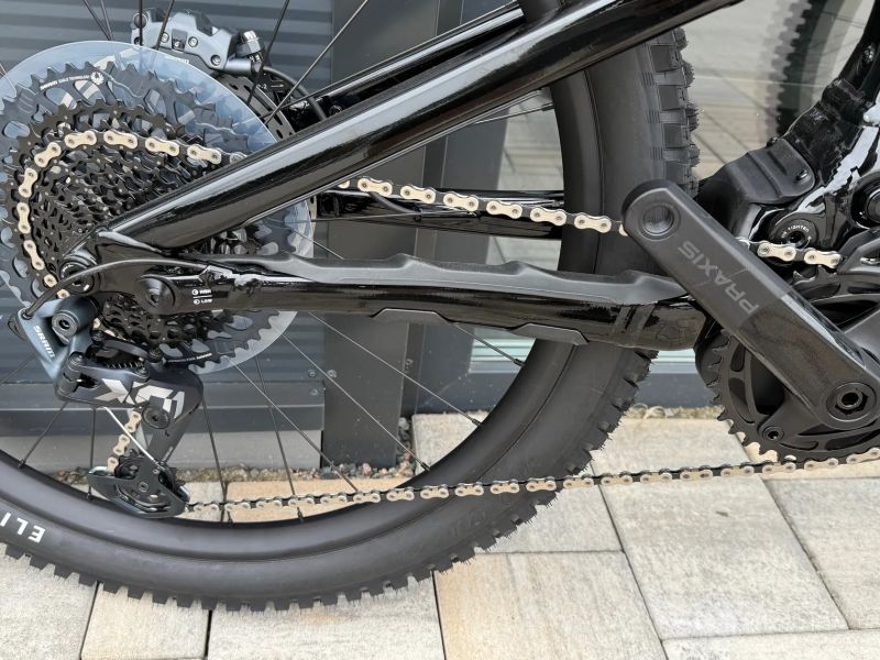 Specialized Levo G3 Comp 2025 NOVÉ ELEKTROKOLO AKČNÍ CENA KOLA ROVAL TRAVERSE JIŽ V CENĚ!