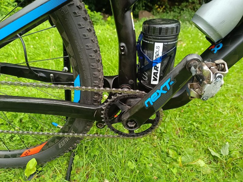 CUBE AMS 100 C:68 SLT 29