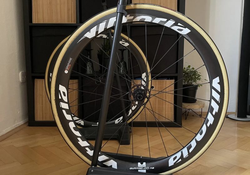 Vittoria Qurano 46 Graphene+ Disc / galusky / zánovní