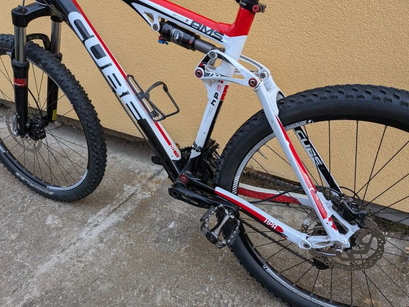 celoodpružené kolo Cube AMS 110 20"