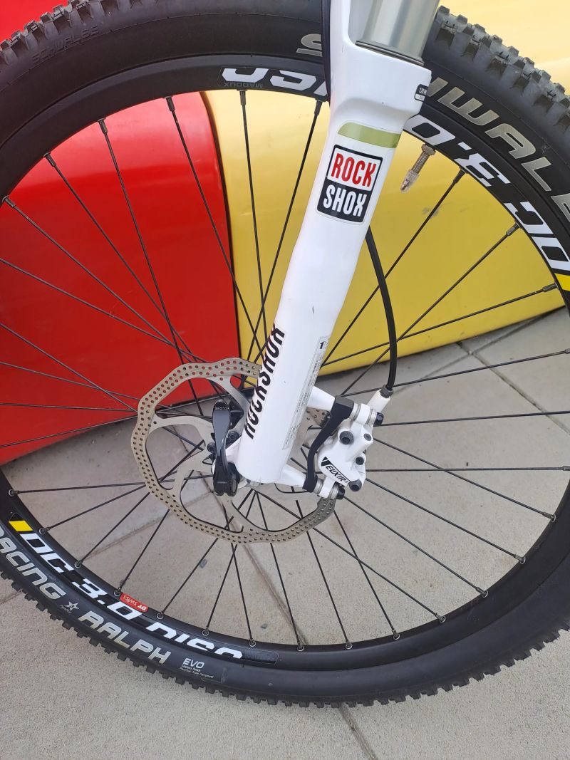 Kolo Celoodpruzene Cannondale 