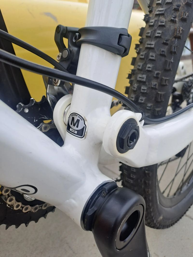 Kolo Celoodpruzene Cannondale 