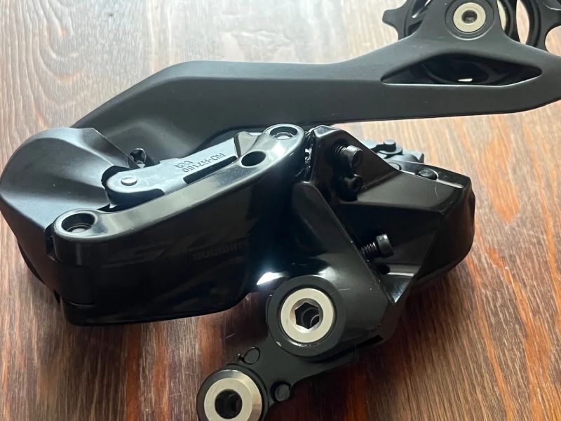 Přehazovačka Shimano 105 Di2 12s RD-R7150