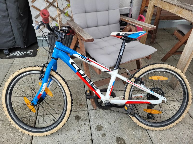 Dětské kolo Cube Race 200
